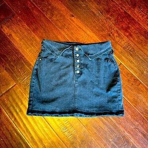 Fashion Nova miniskirt black denim folded waist detail button fly pockets f & b